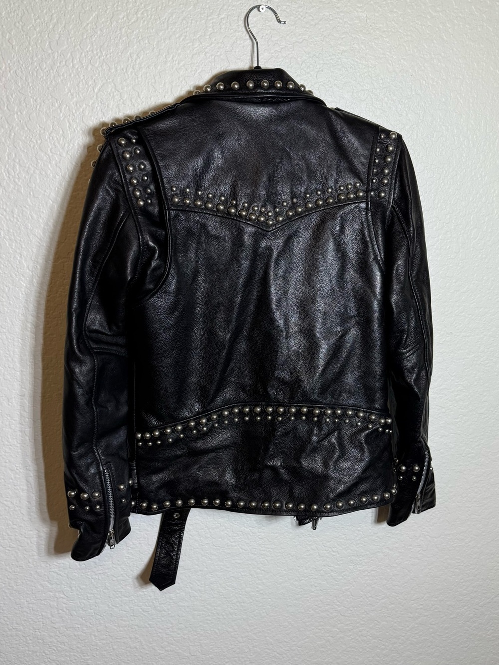 Understated Leather Western Dome Studded Jacket in Black - Picture 10 of 10
